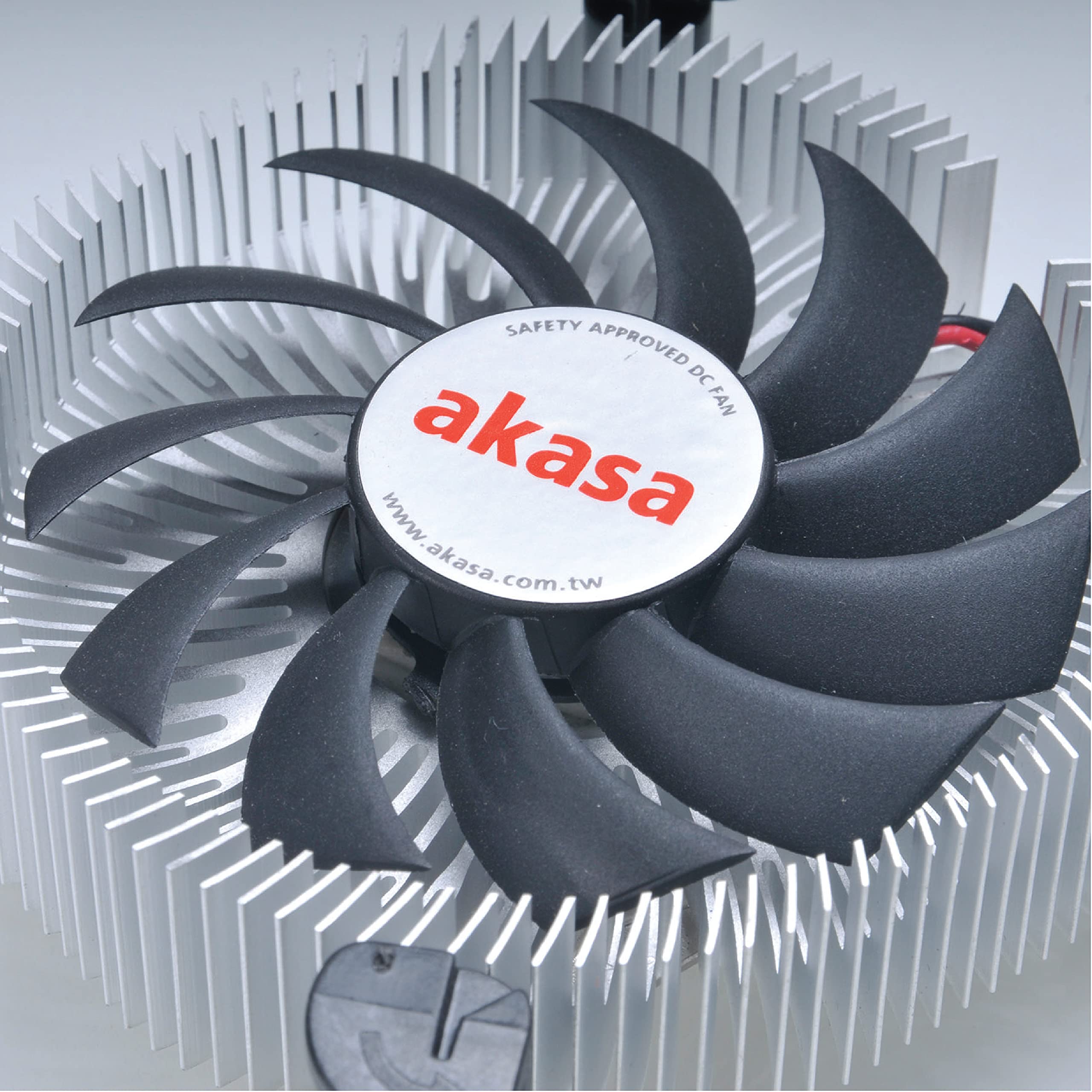 LP PWM Dual Bearing Cooler for Mini-ITX and Micro-ATX motherboards with LGA 775,1155,1556 Sockets 3