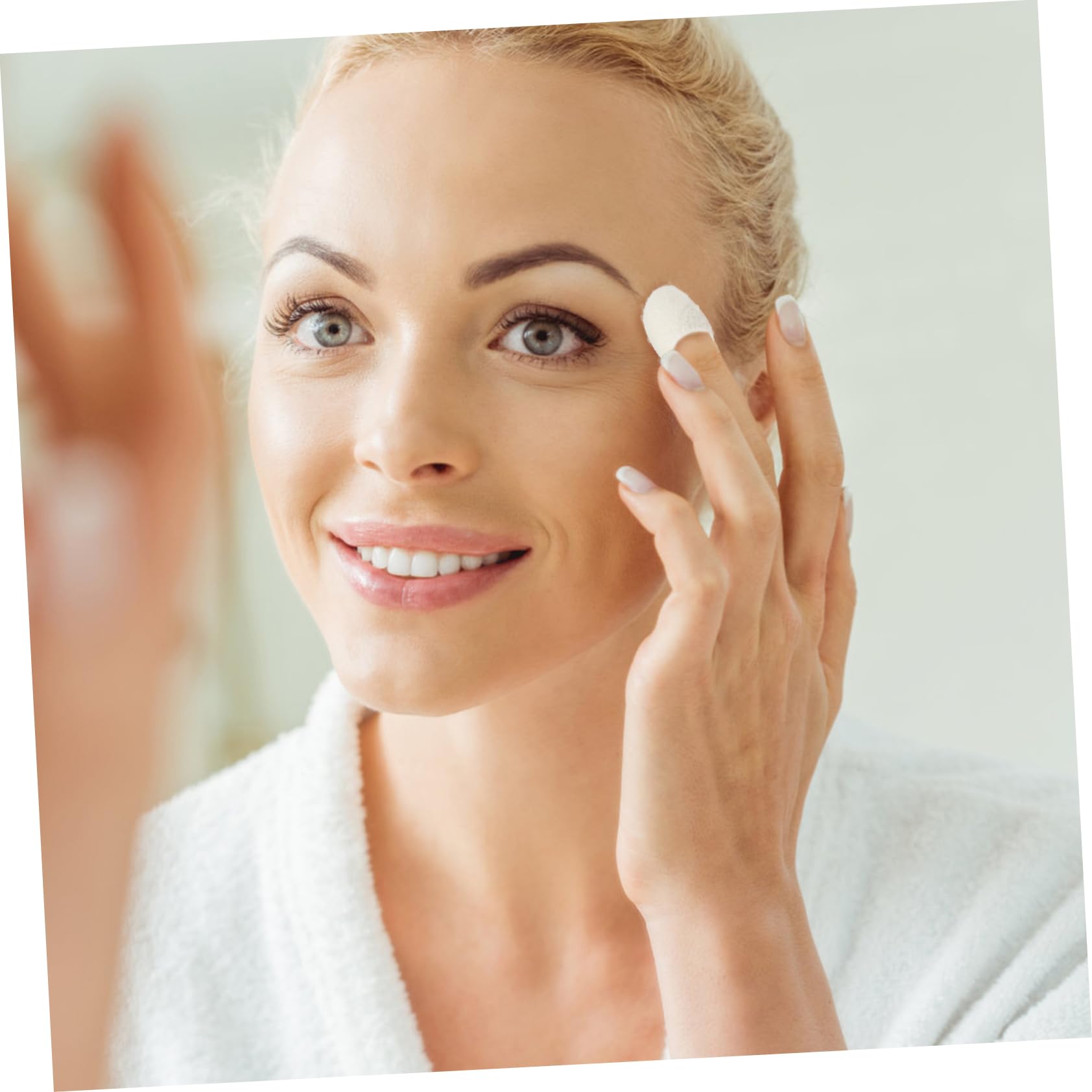 Generic 100pcs Silkworm Silk Exfoliator Exfoliatir Exfoliating Wipes Remover Face Steamer Oil Cleansers for Face Cotton Face Pads Face Skincare Worms Green Tea Deep Cleanse White 3