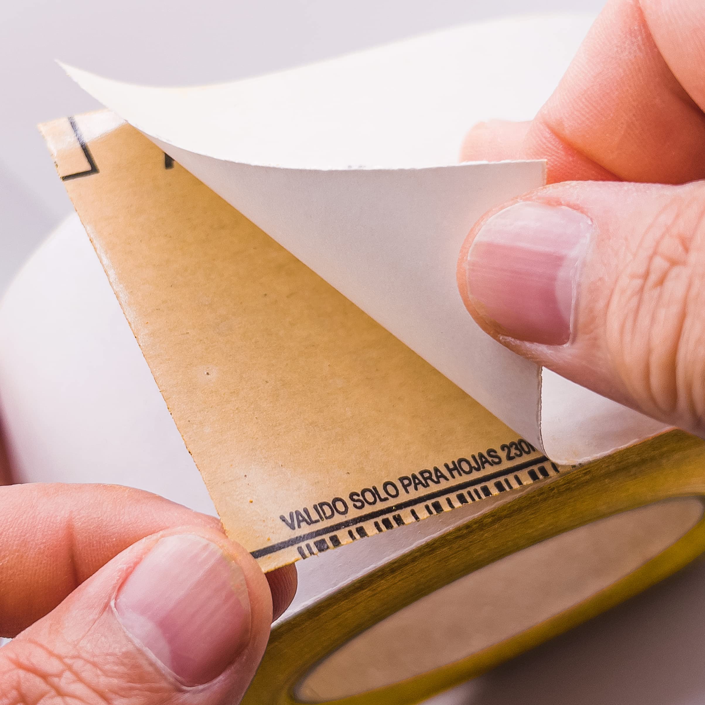 Fandeli | Long Lasting Sandpaper Roll | 120 Grit | 2-3/4'' x 16 yds | Ideal for Sanding Wood | Self-Adhesive Continuous Sheet | Abrasive Roll | Roll of Sandpaper 3