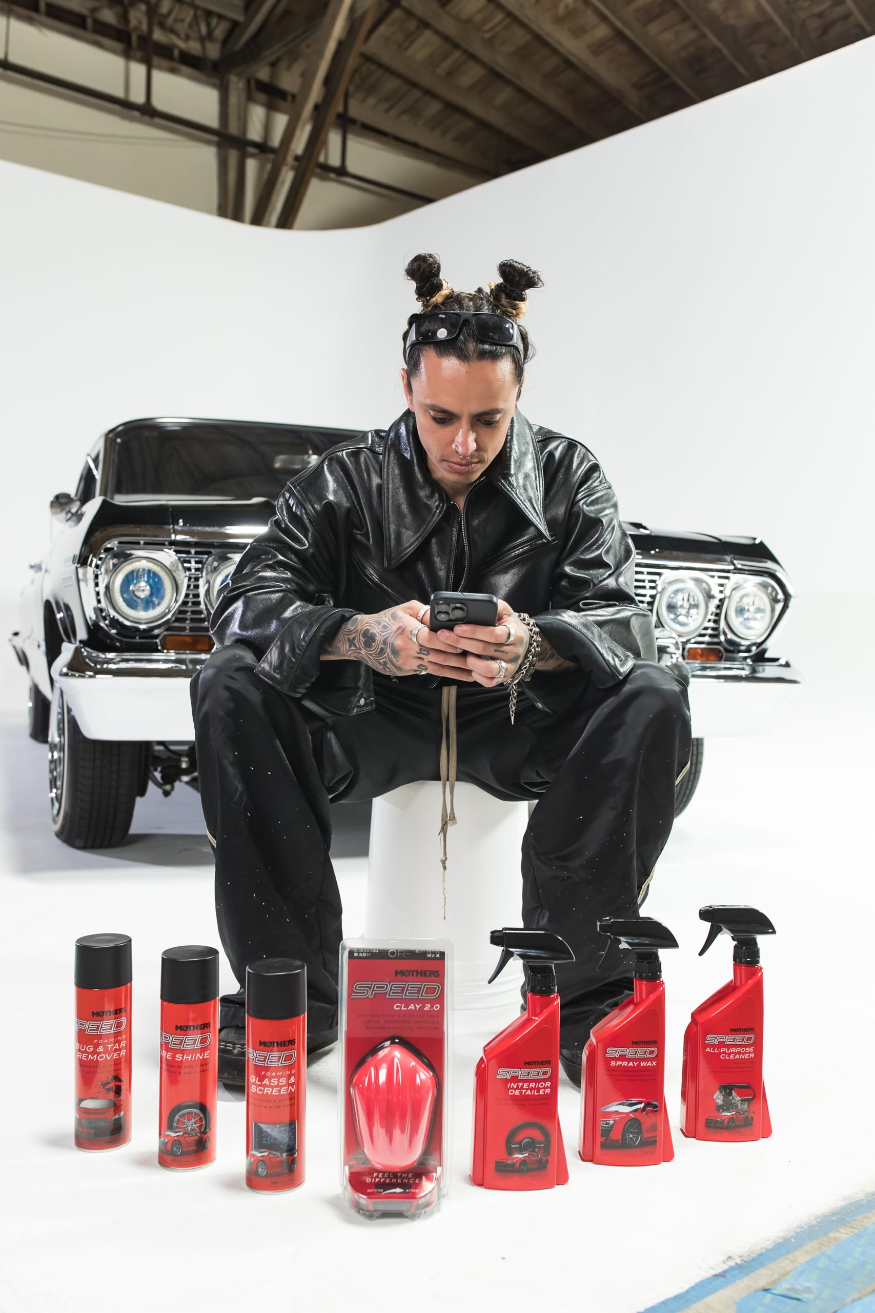 Mothers Speed Interior Detailer, 24 oz. – Cleans Dash, Glass, Screens, Vinyl & More, Safe Ammonia-Free Formula Removes Dirt & Smudges, Leaves a Dry, Streak-Free Finish & Fresh Scent (18324) 3